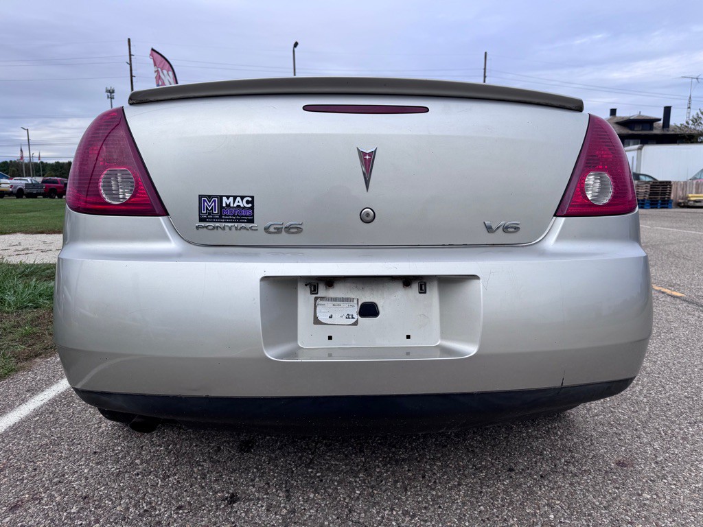 2007 Pontiac G6 Image 14