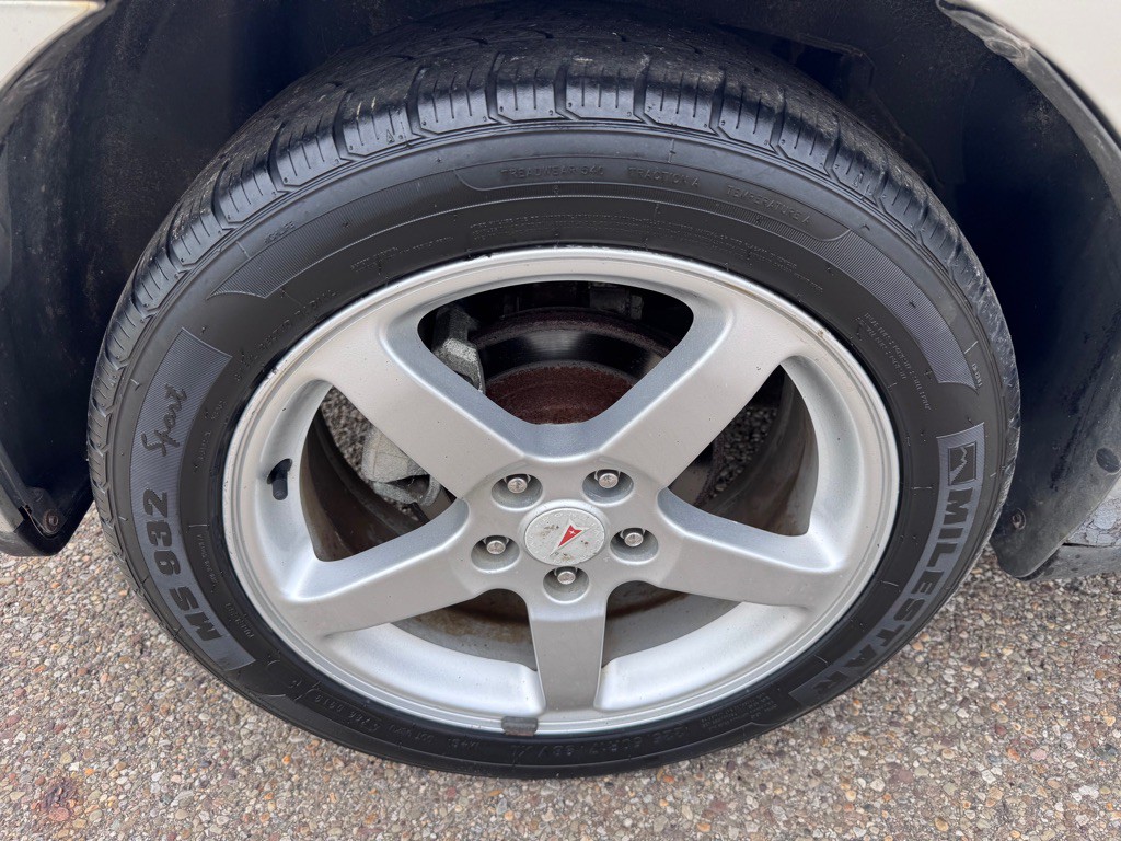 2007 Pontiac G6 Image 18