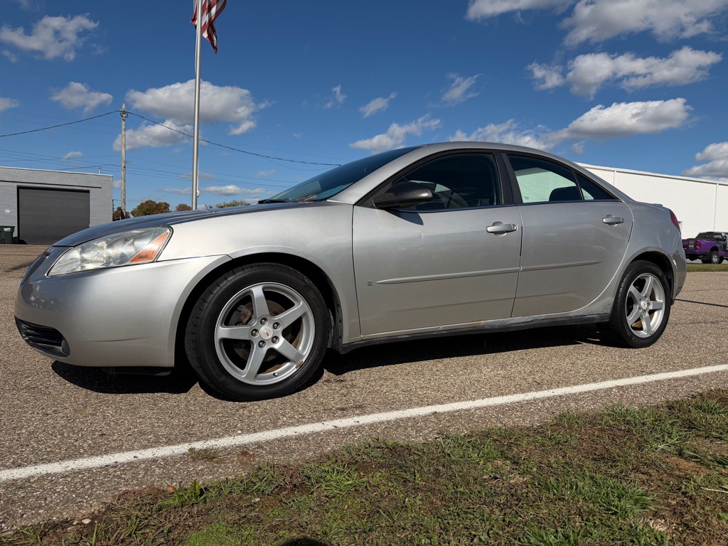 2007 Pontiac G6 Image 3