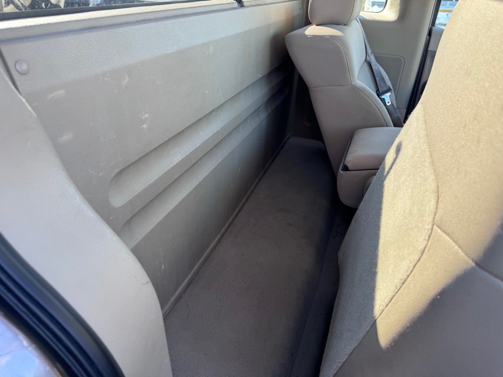 2004 Ford F-150 Image 13