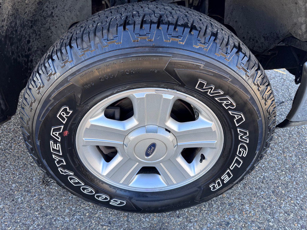 2004 Ford F-150 Image 15