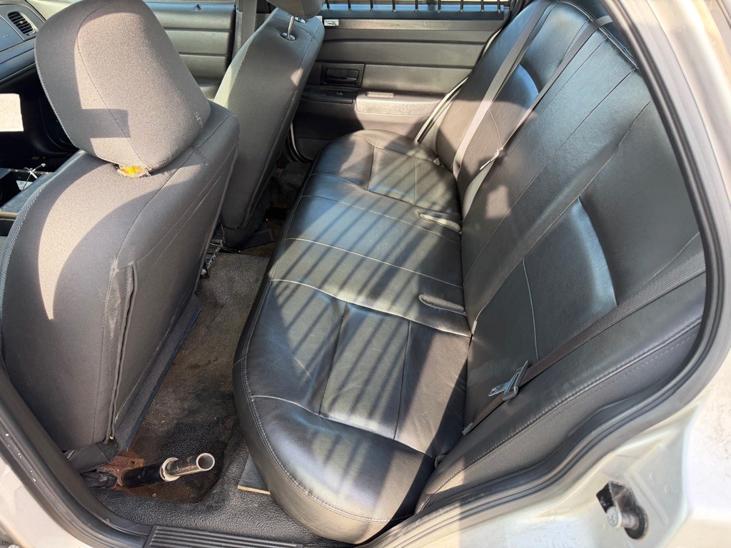 2008 Ford Crown Victoria Image 12