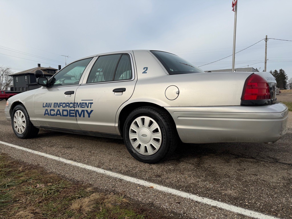 2008 Ford Crown Victoria Image 7