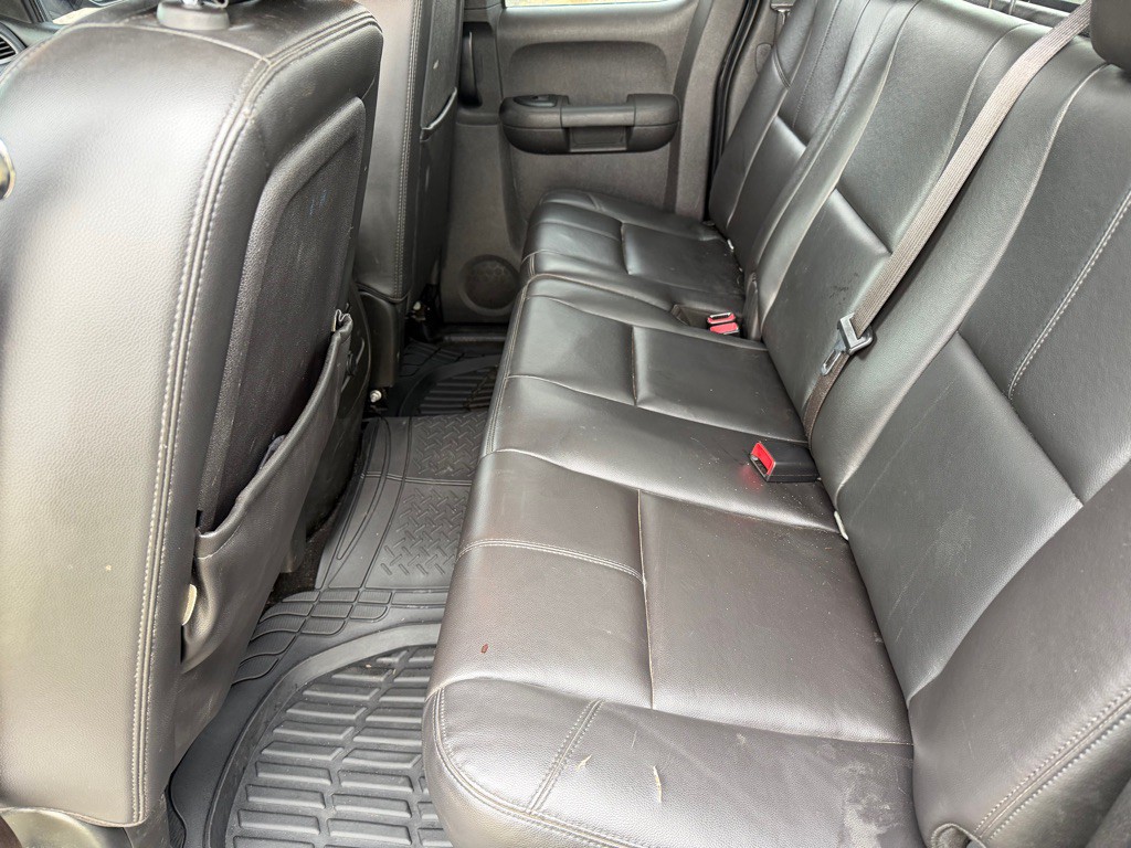 2010 Chevrolet Silverado 1500 Image 12