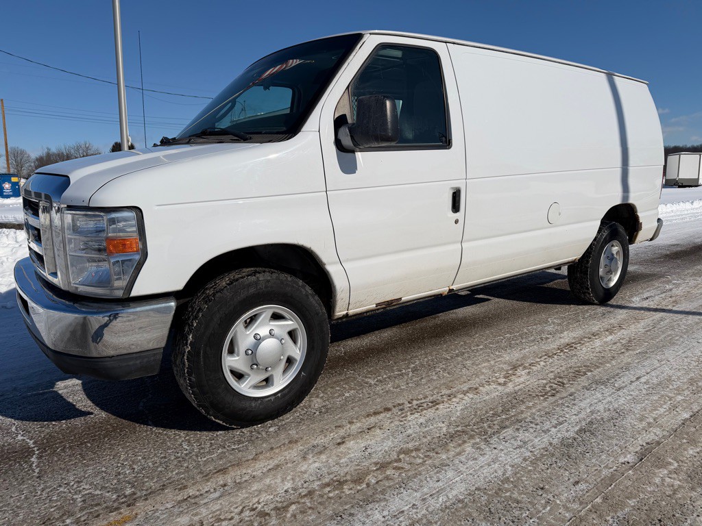 2014 Ford Econoline Image 3
