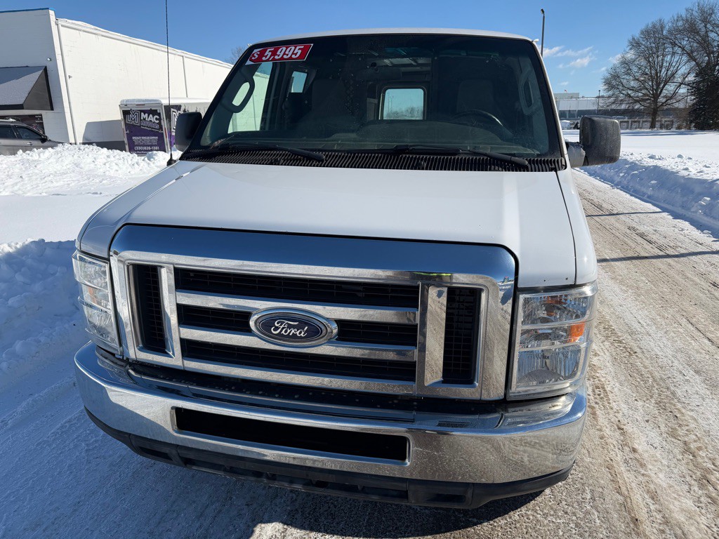 2014 Ford Econoline Image 4