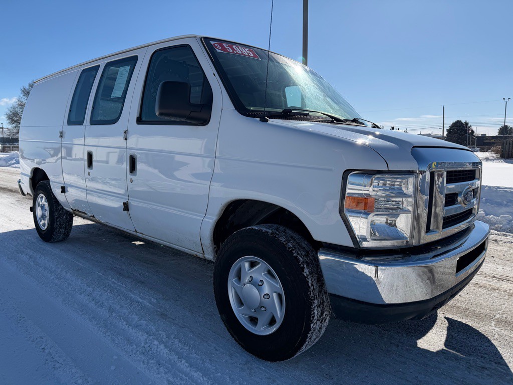 2014 Ford Econoline Image 1