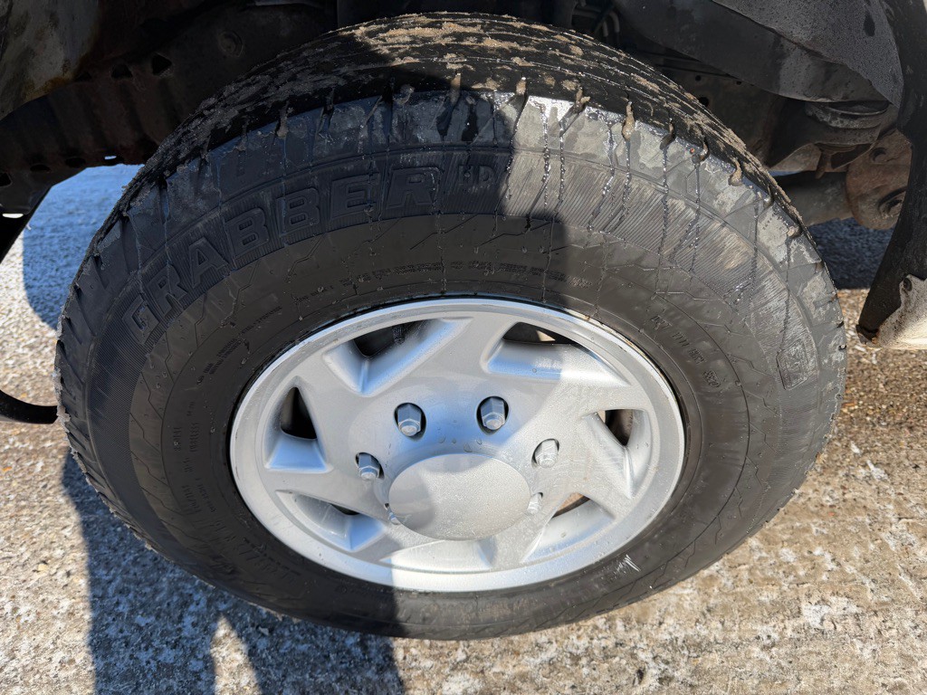 2014 Ford Econoline Image 16