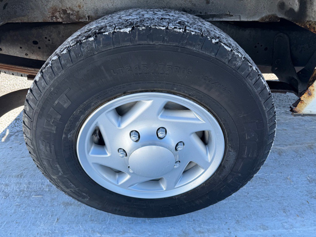 2014 Ford Econoline Image 18