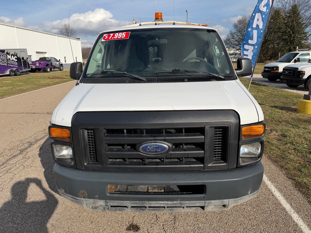 2011 Ford E-250 Image 4