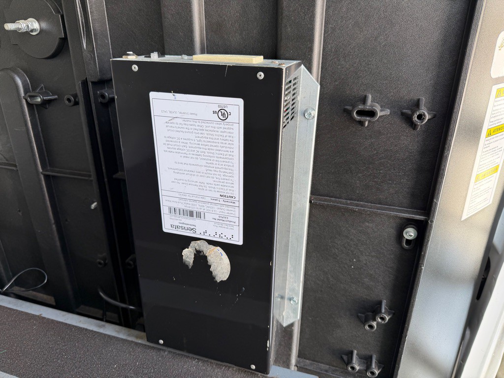 2011 Ford E-250 Image 14