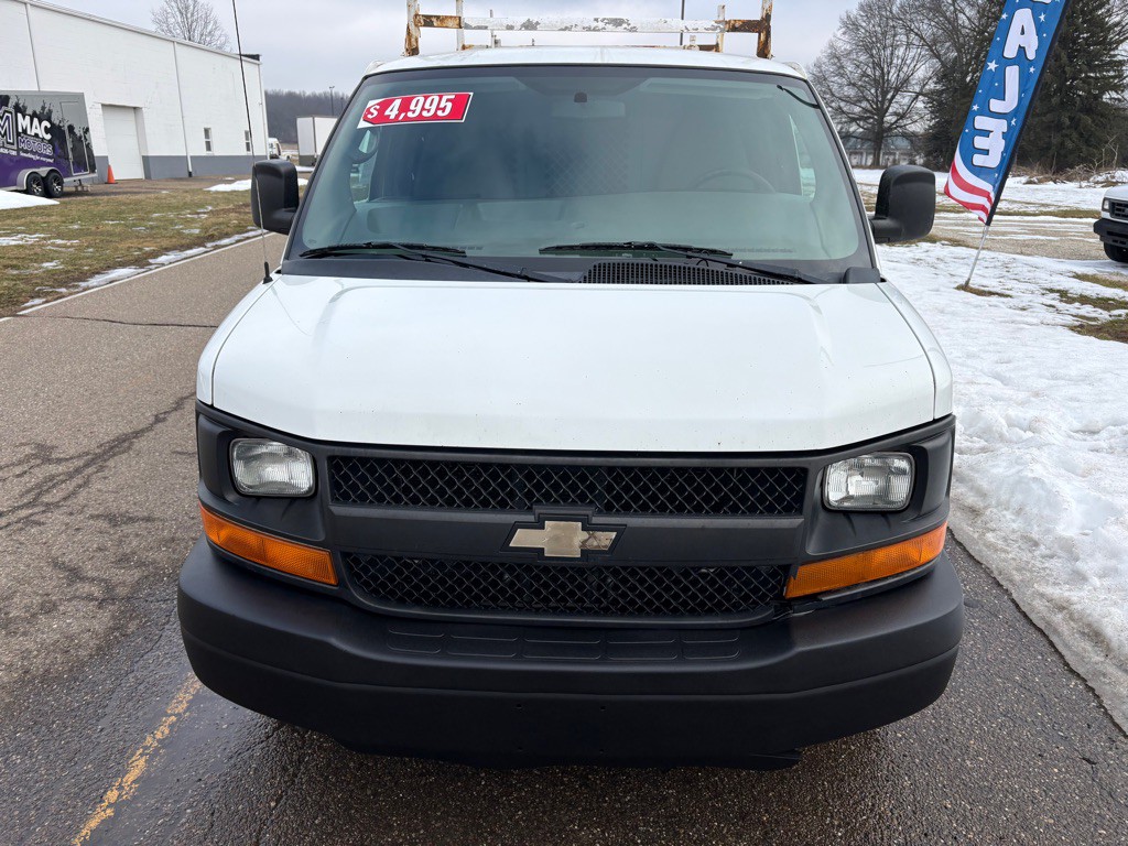 2013 Chevrolet Express Image 4
