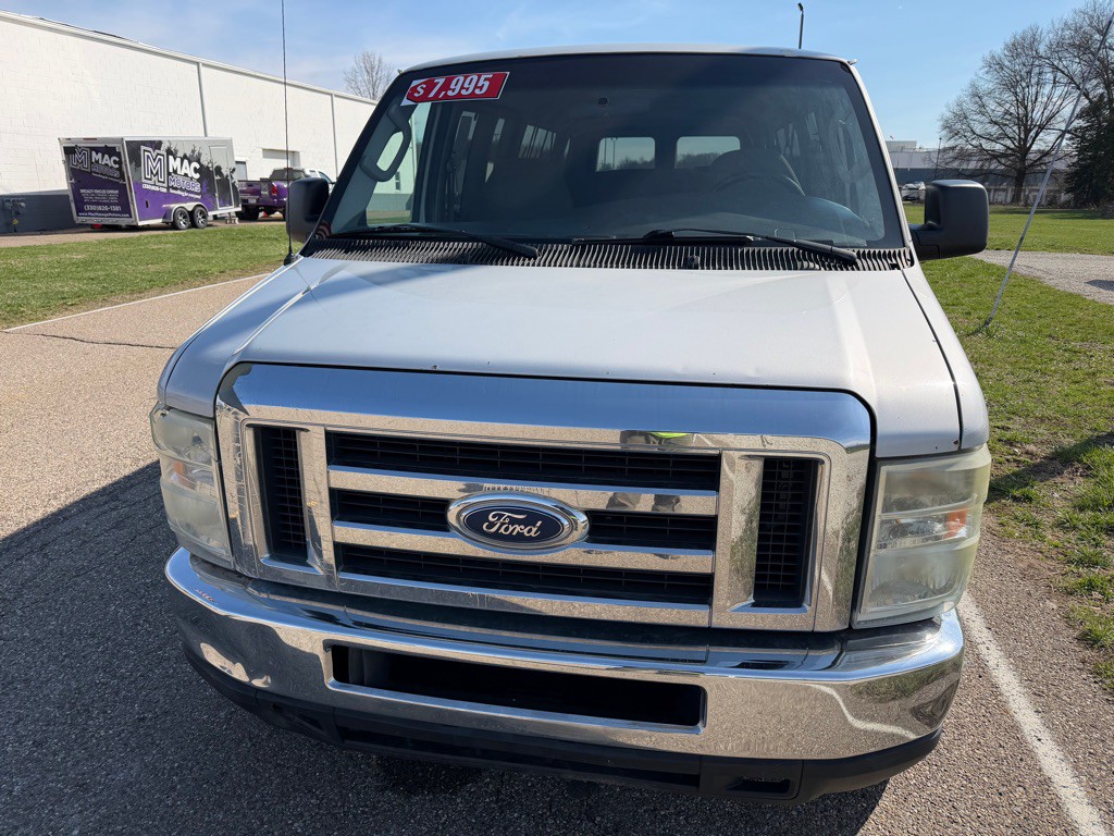 2008 Ford Econoline Image 4