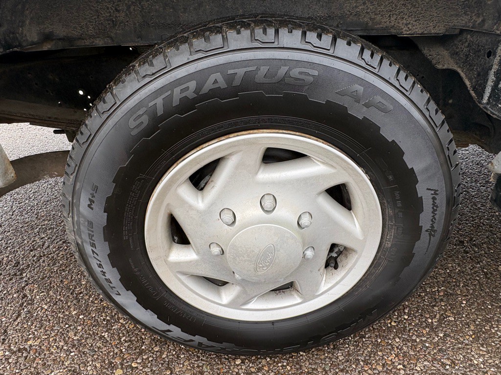 2008 Ford Econoline Image 19