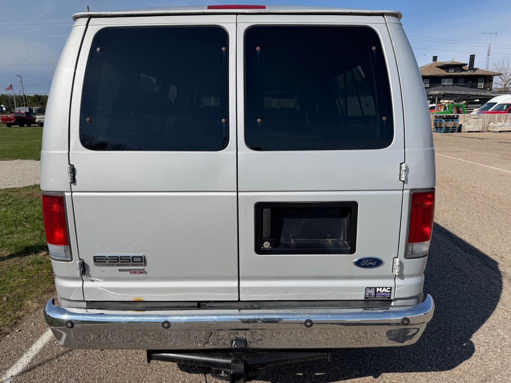 2008 Ford Econoline Image 15