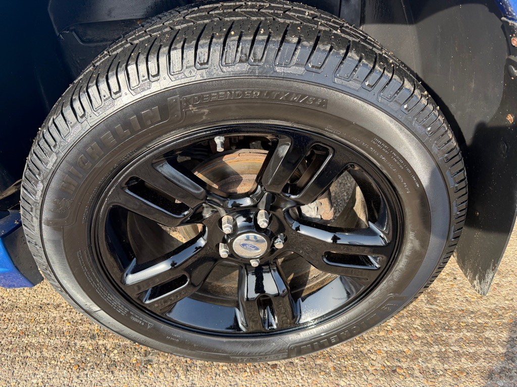 2010 Ford Explorer Image 17