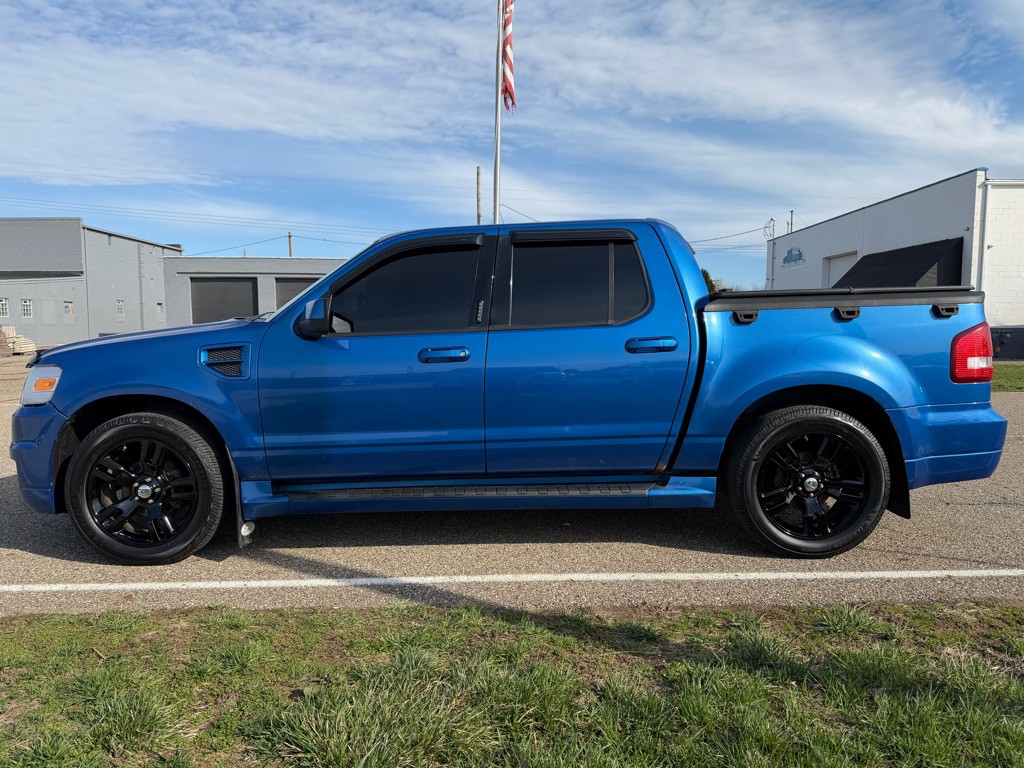 2010 Ford Explorer Image 8