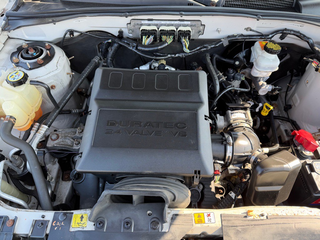 2010 Ford Escape Image 5