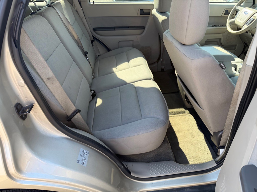 2010 Ford Escape Image 13