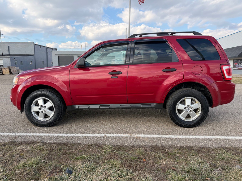 2010 Ford Escape Image 8
