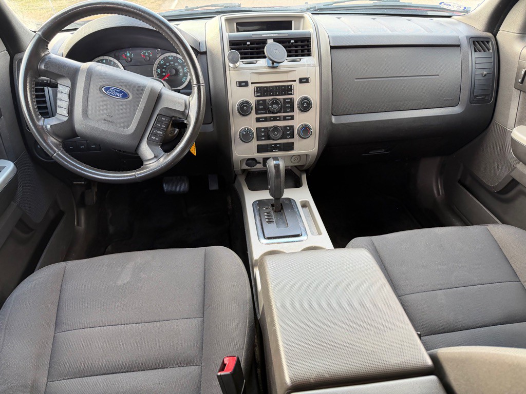 2010 Ford Escape Image 10