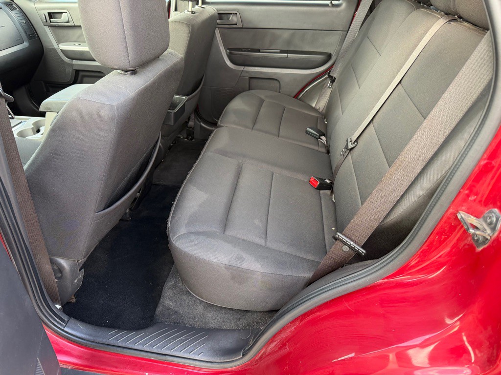 2010 Ford Escape Image 12