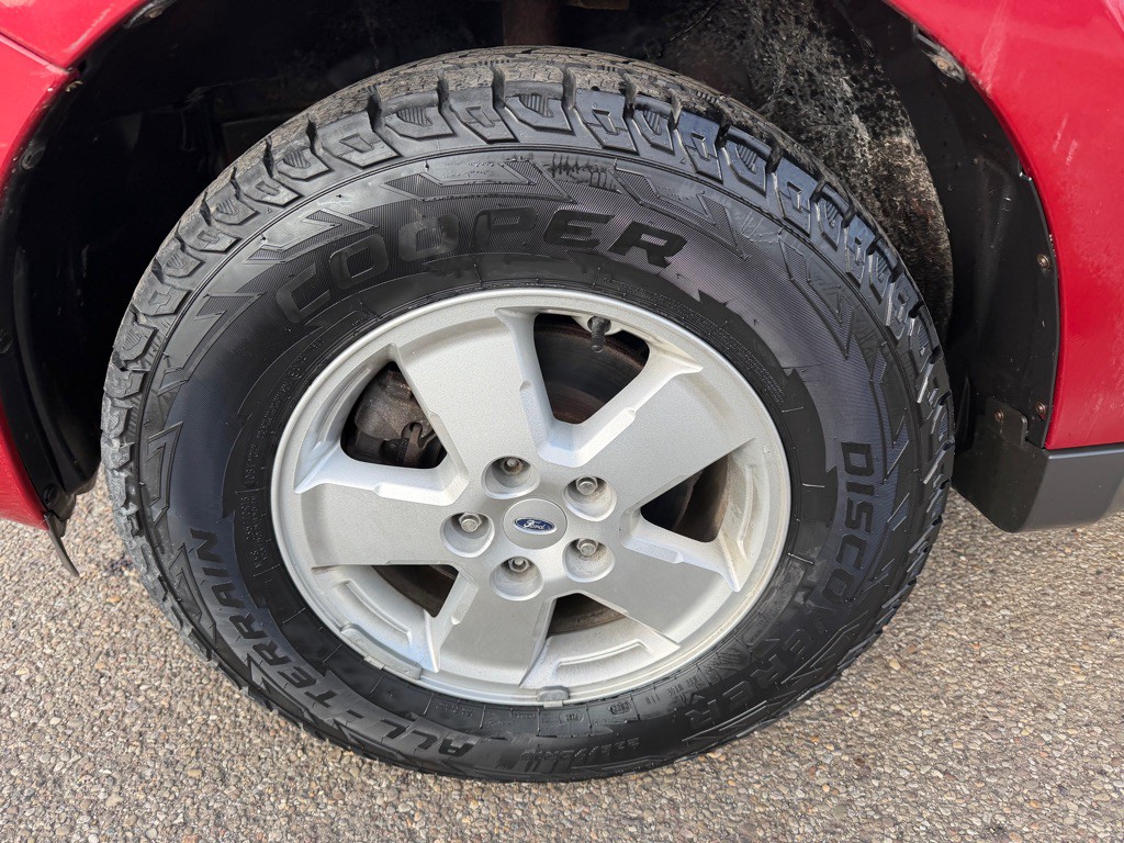 2010 Ford Escape Image 16