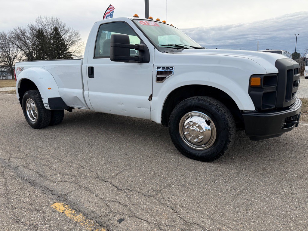 2009 Ford F-350 Image 1