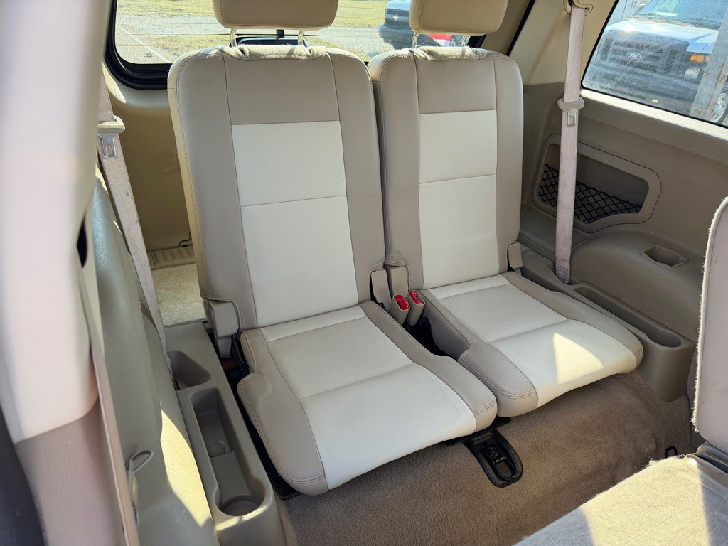 2010 Ford Explorer Image 15