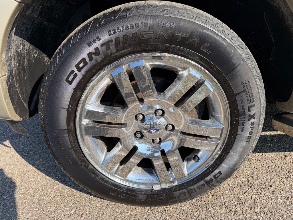 2010 Ford Explorer Image 19