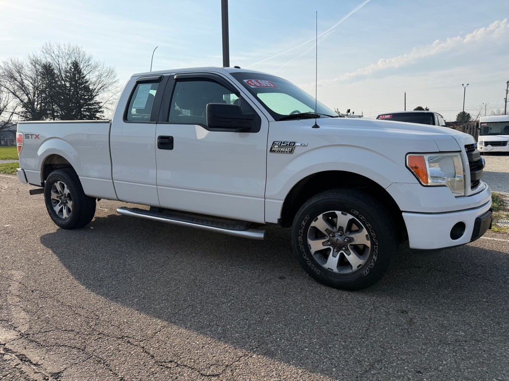 2013 Ford F-150 Image 1