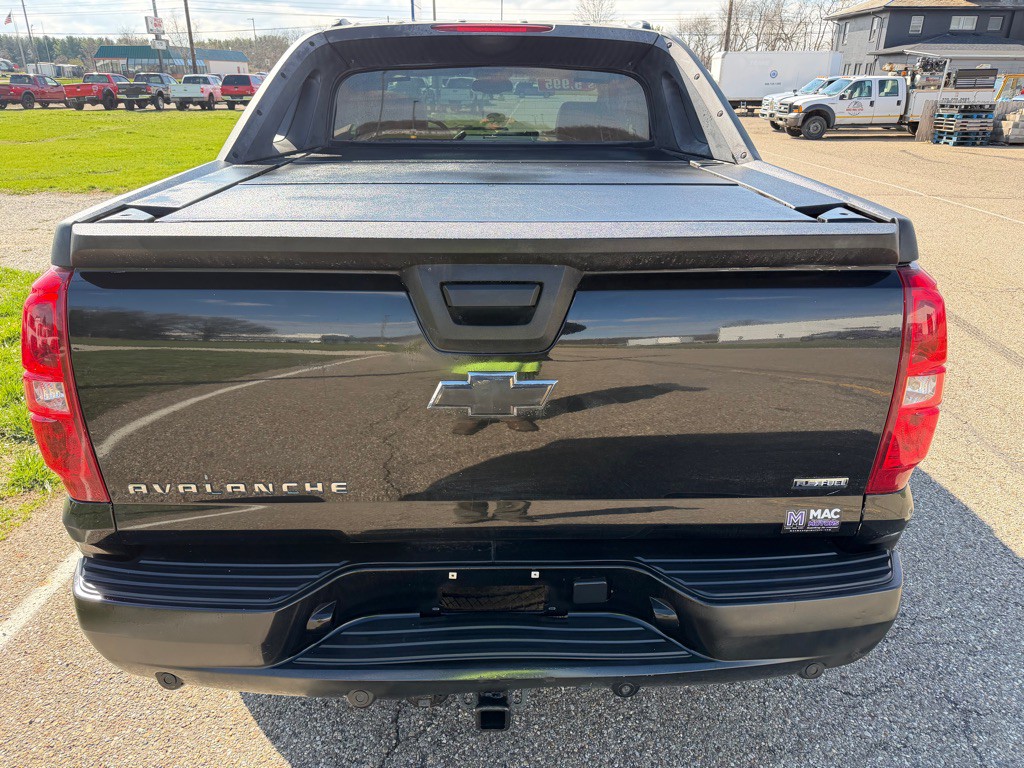 2008 Chevrolet Avalanche Image 14