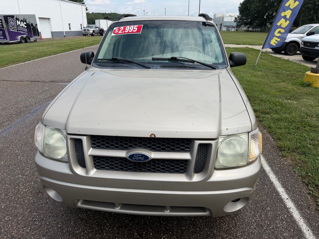 2004 Ford Explorer Image 4
