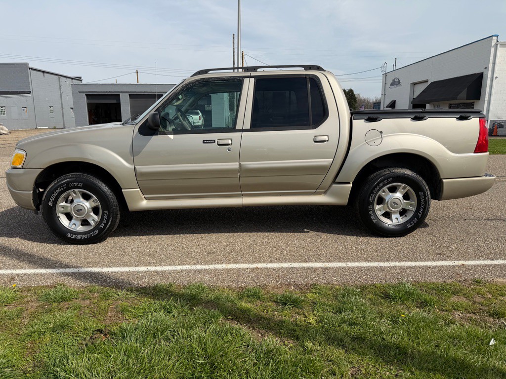 2004 Ford Explorer Image 7