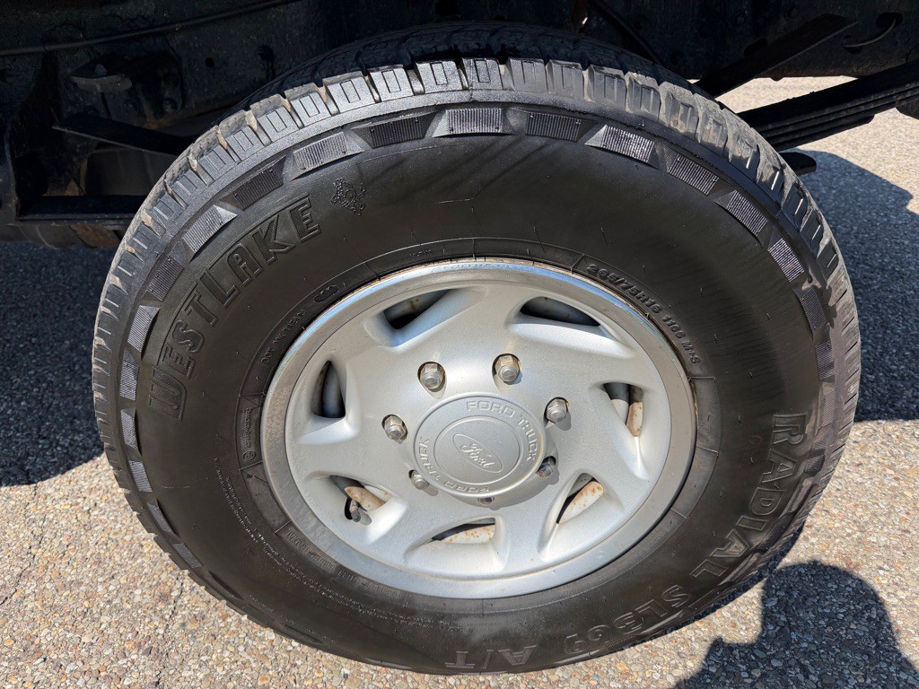 2001 Ford F-250 Image 17