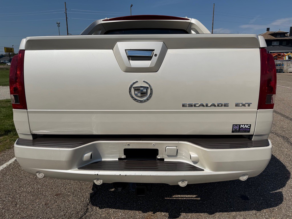 2002 Cadillac Escalade Image 14
