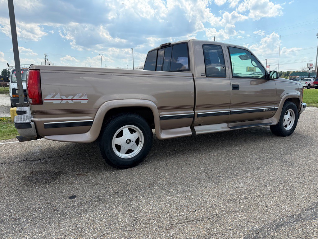 1996 Chevrolet C/K Image 6