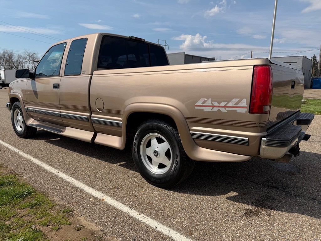1996 Chevrolet C/K Image 7