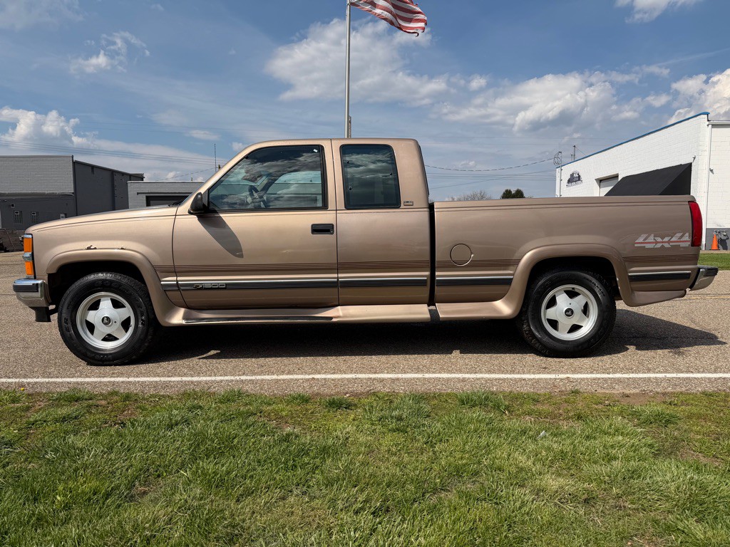 1996 Chevrolet C/K Image 8