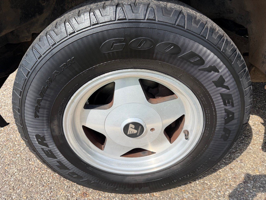 1996 Chevrolet C/K Image 16