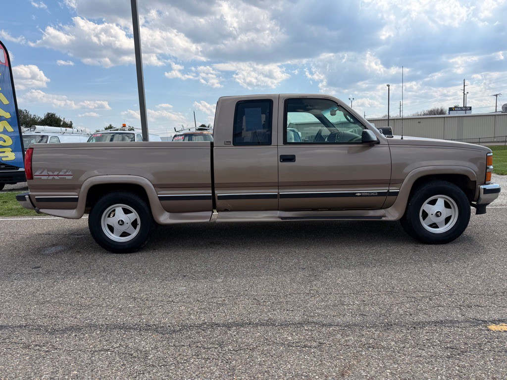1996 Chevrolet C/K Image 19