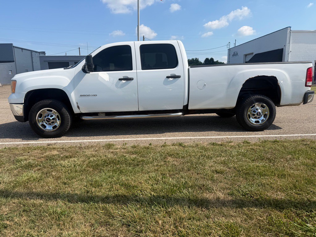 2011 GMC Sierra 2500 Image 8