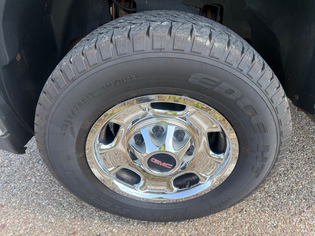 2011 GMC Sierra 2500 Image 15