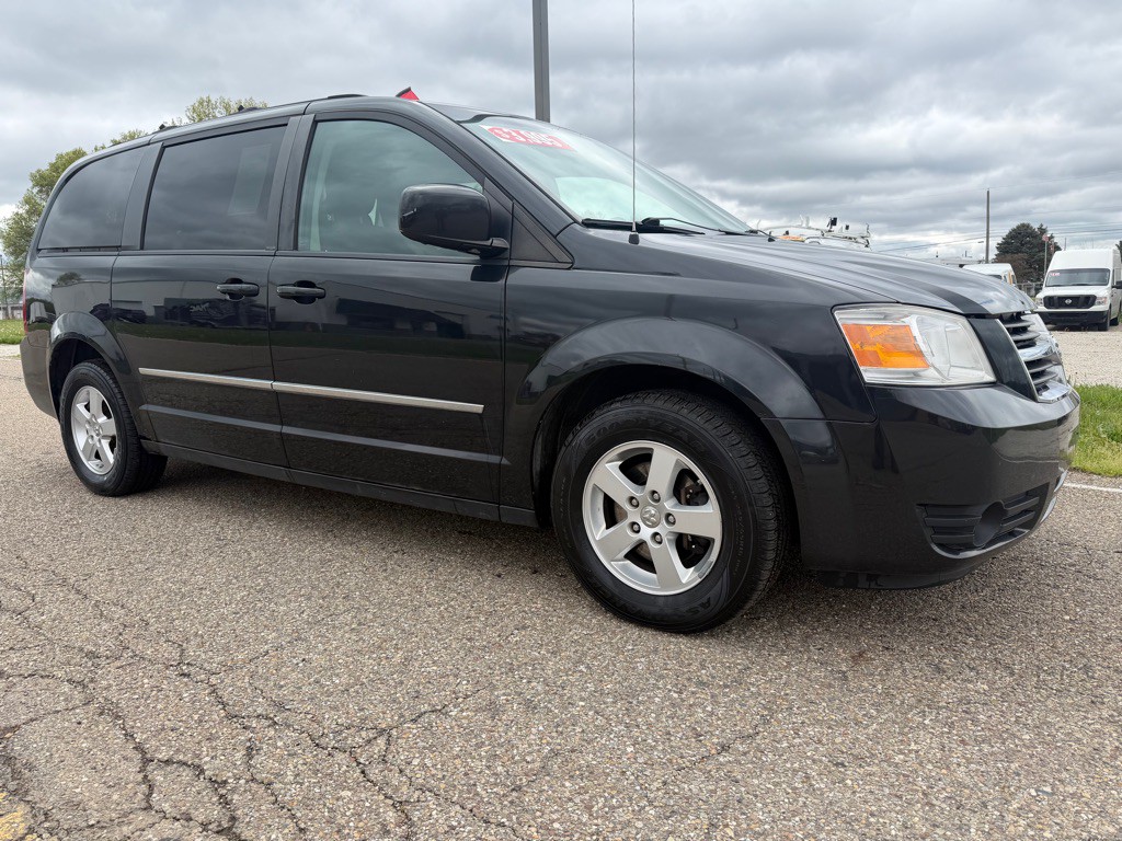 2010 Dodge Grand Caravan Image 1