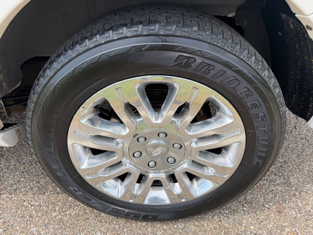 2011 Ford Expedition Image 17