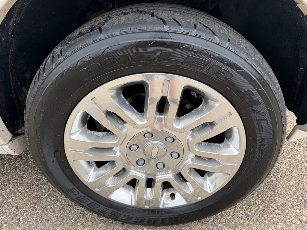 2011 Ford Expedition Image 19