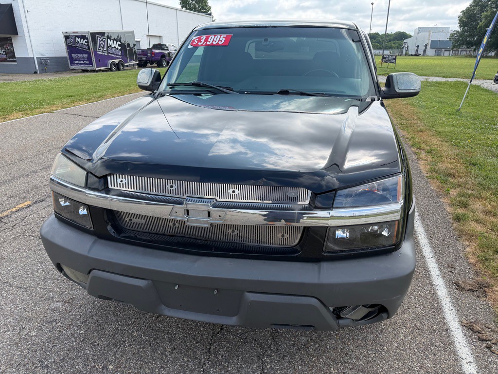 2002 Chevrolet Avalanche Image 4