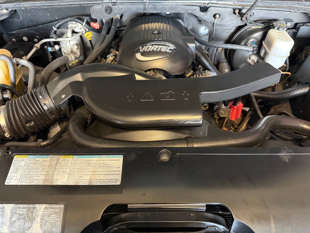 2002 Chevrolet Avalanche Image 5