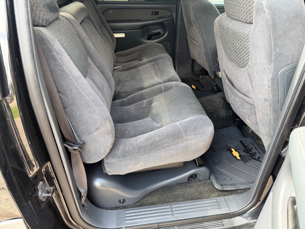 2002 Chevrolet Avalanche Image 13