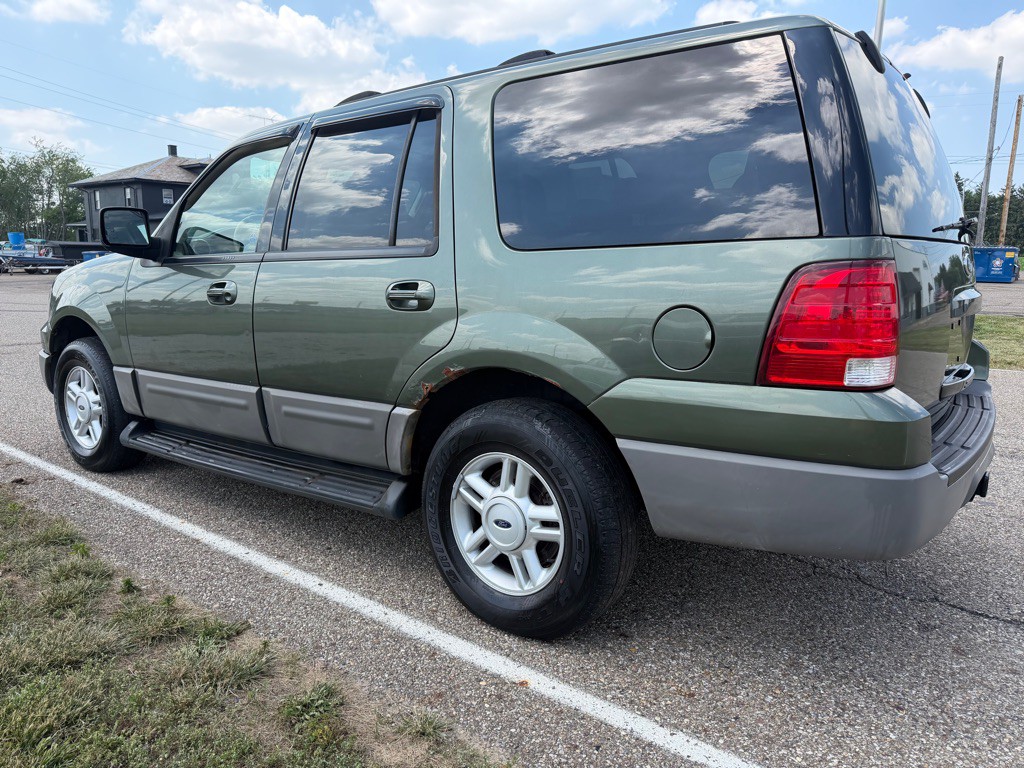 2003 Ford Expedition Image 7